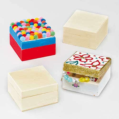 Wooden Keepsake Boxes (Pack of 4) Size 6cm x 6cm x 3.5cm, Hinged Magnetic Lid, Decorate Your Own