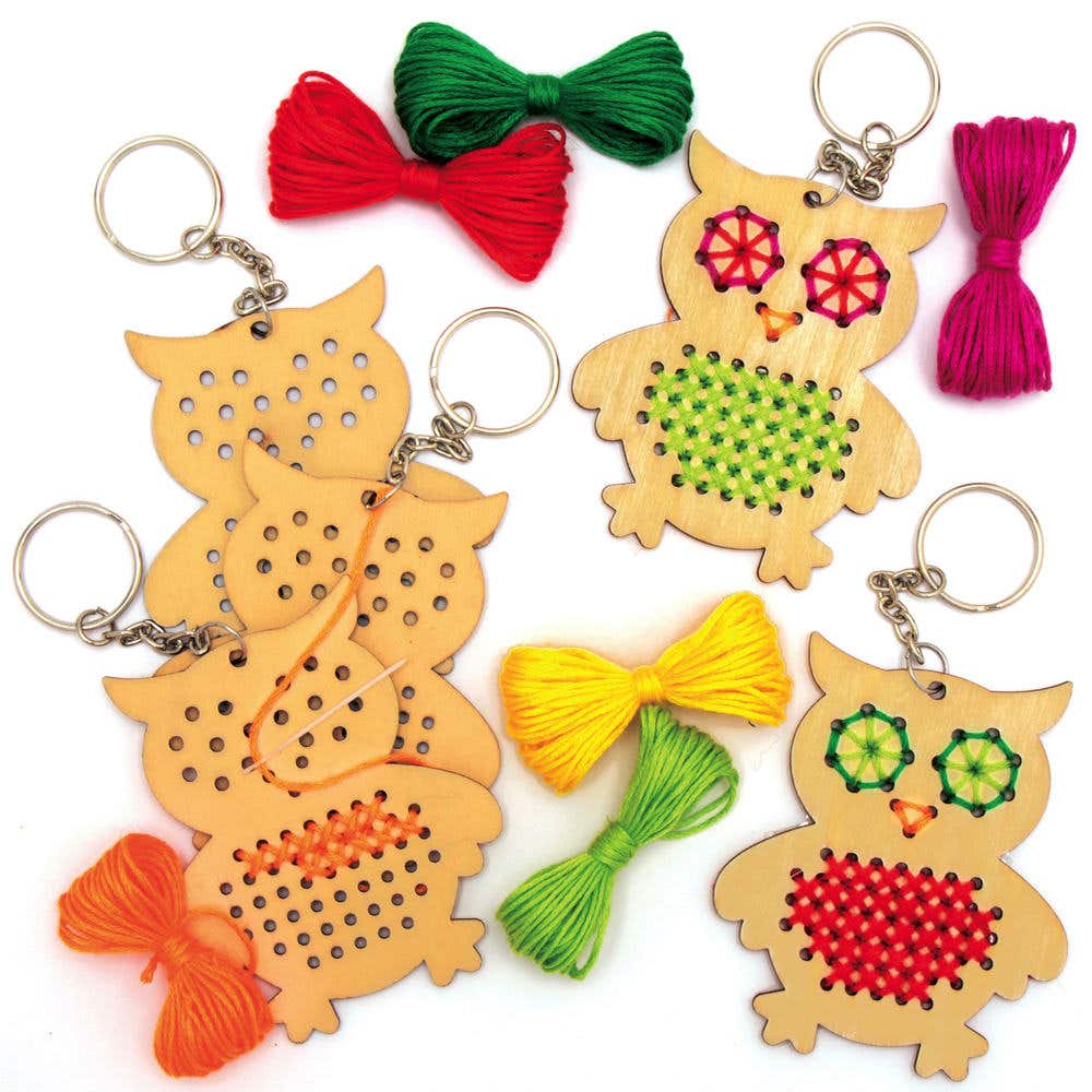 Owl Wooden Threading Keyring Kits (Pack of 5) 7 Assorted Thread Colours & Needles, Size 8cm, Beginners Sewing Kits